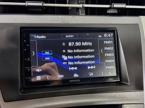 Used 2015 Toyota Prius Four FWD image 21