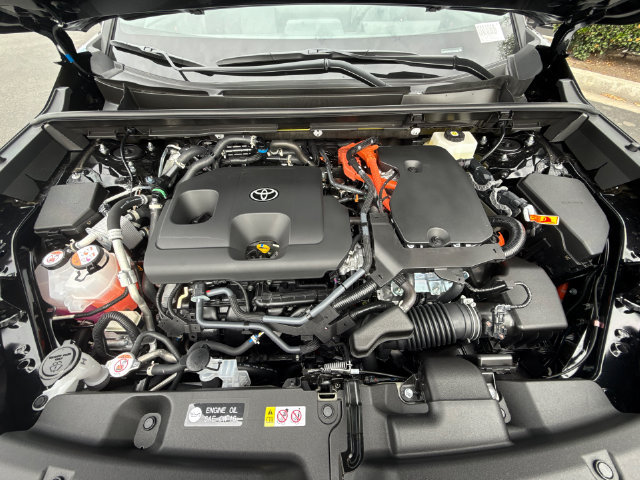 New 2026 Toyota RAV4 XSE w/ Weather Package AWD/4WD image 8