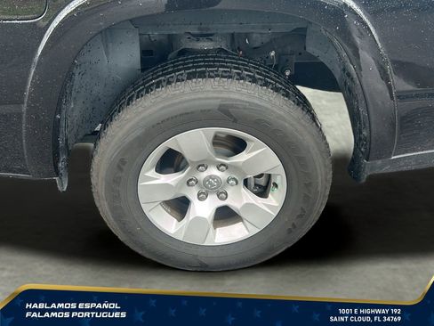 Used 2025 RAM 1500 Big Horn RWD image 35