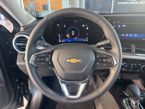 New 2026 Chevrolet Trax LT w/ Sunroof Package image 19