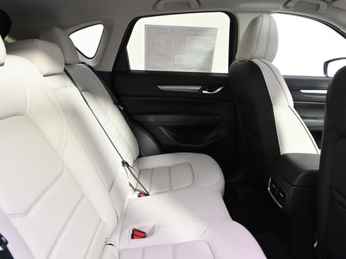 New 2025 MAZDA CX-5 AWD 2.5 S w/ Preferred Package image 18