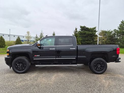 Used 2015 Chevrolet Silverado 2500 LTZ w/ Duramax Plus Package AWD/4WD image 8