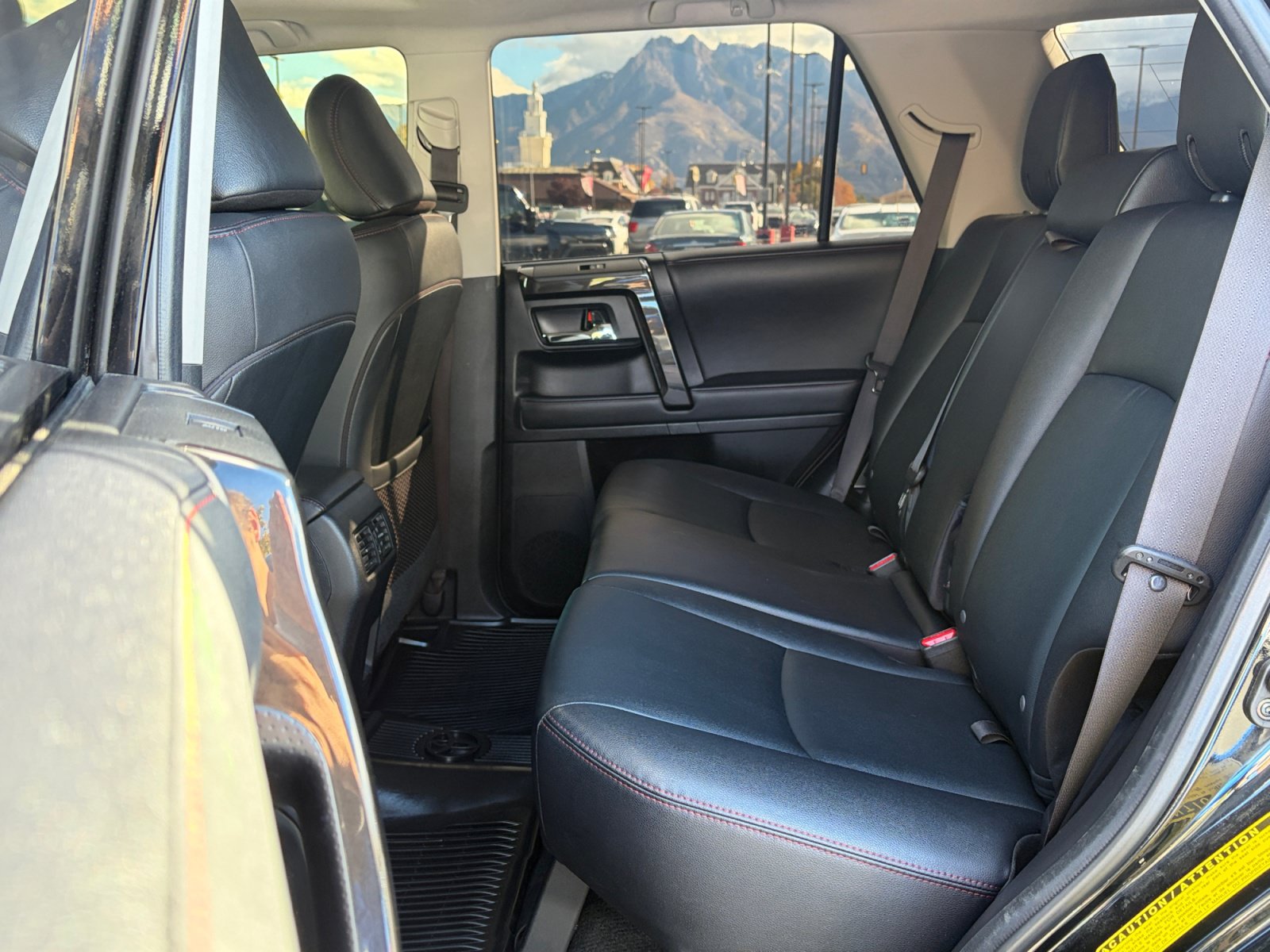 Used 2023 Toyota 4Runner TRD Off-Road Premium w/ Moonroof Package AWD/4WD image 25