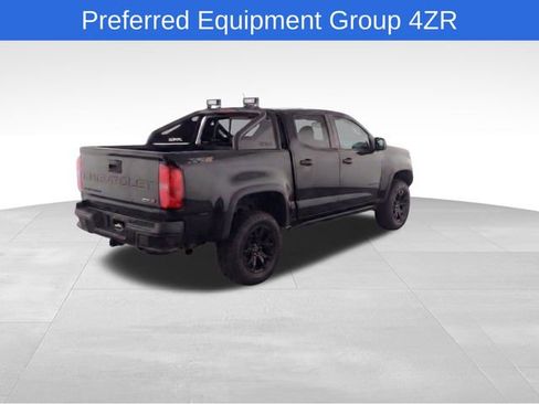 Used 2022 Chevrolet Colorado ZR2 w/ ZR2 Midnight Special Edition AWD/4WD image 4