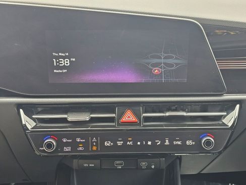 Certified 2023 Kia Niro Wind FWD image 13