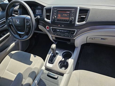 Used 2016 Honda Pilot LX image 7