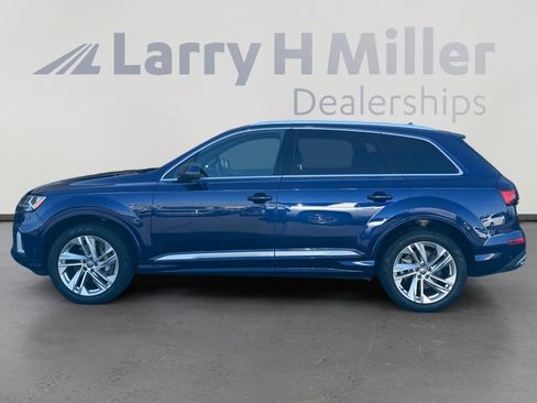 Used 2021 Audi Q7 3.0T Premium Plus w/ Premium Plus Package AWD/4WD image 2