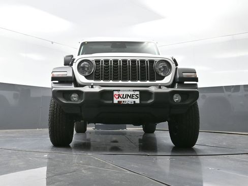 New 2026 Jeep Wrangler Sport S image 39