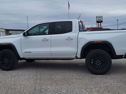 New 2026 GMC Canyon Elevation image 4