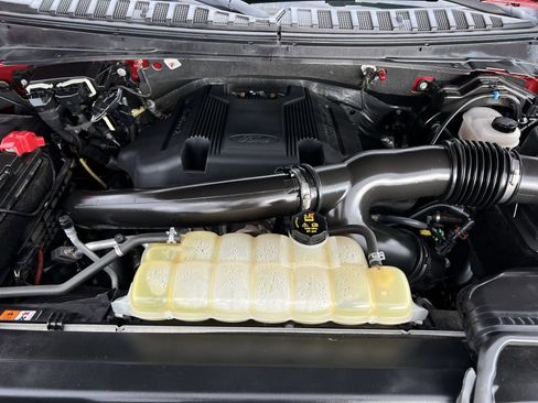 Used 2019 Ford Expedition Platinum image 28