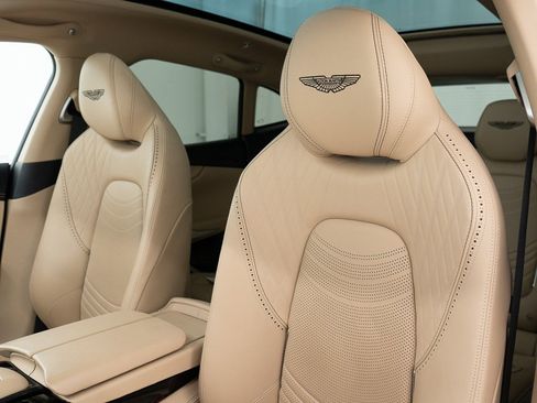 Used 2023 Aston Martin DBX 707 image 16