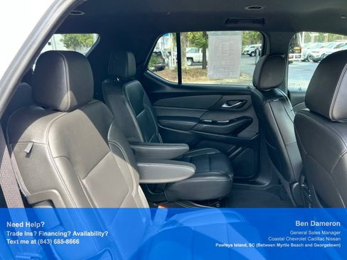 Used 2023 Chevrolet Traverse LT FWD image 21