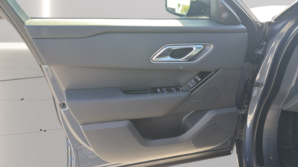 New 2026 Land Rover Range Rover Velar S AWD/4WD image 20