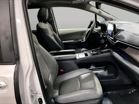 Certified 2023 Toyota Sienna Limited AWD/4WD image 9