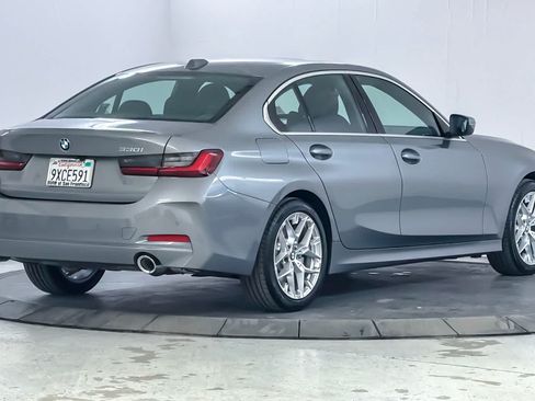 Used 2026 BMW 330i Sedan w/ Convenience Package RWD image 2