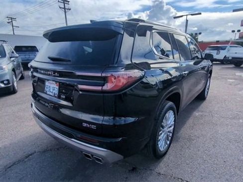 Used 2024 GMC Acadia Denali image 8