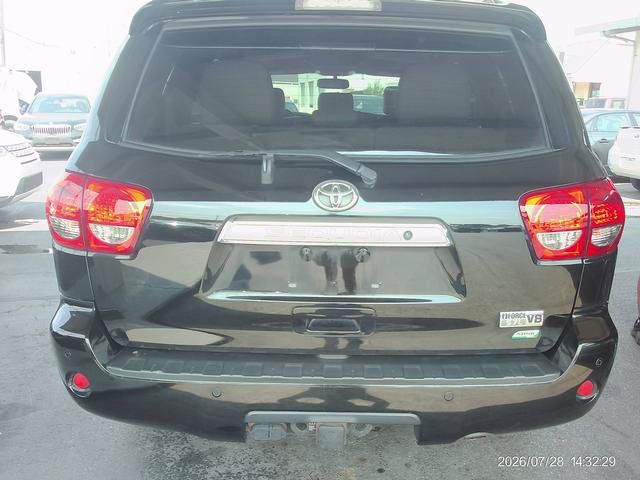 Used 2013 Toyota Sequoia Limited AWD/4WD image 4