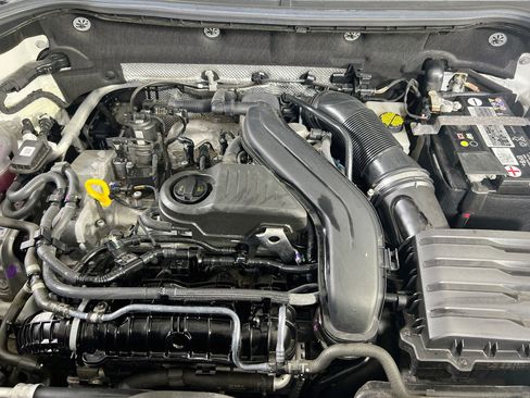 Used 2023 Volkswagen Taos SE image 29