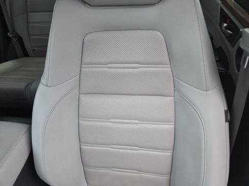 Used 2017 Honda CR-V Touring image 18