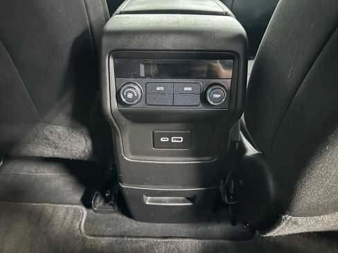 Used 2020 GMC Acadia SLE image 24