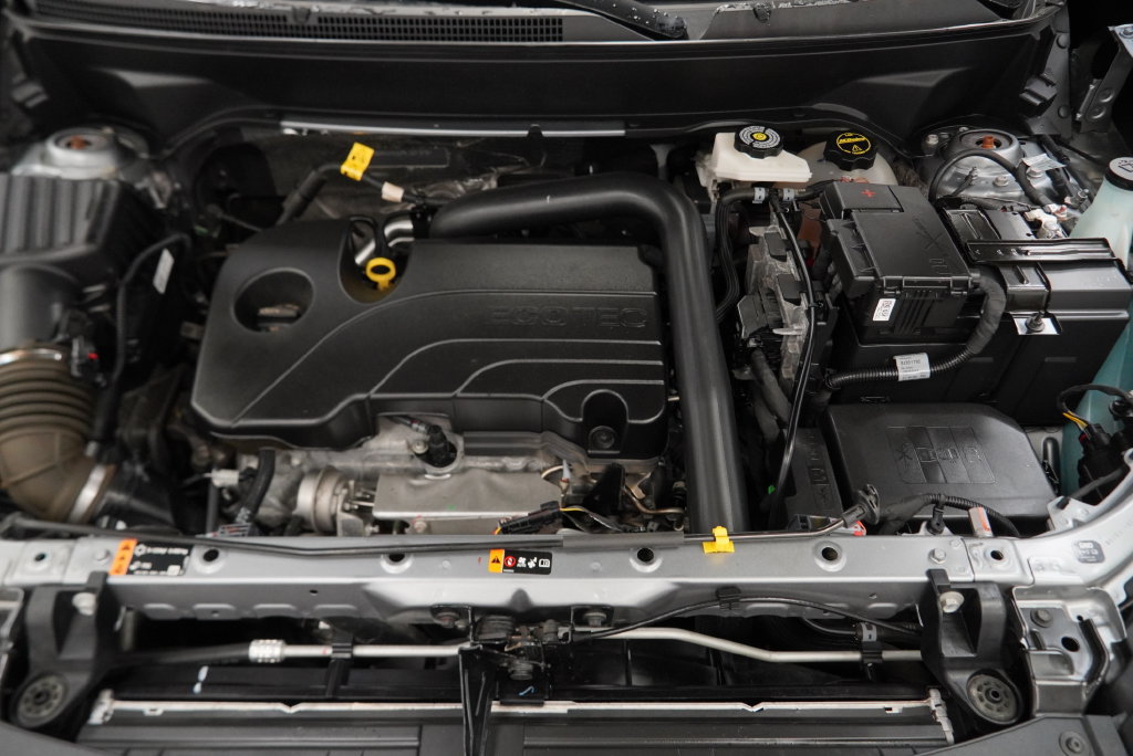 Certified 2024 Chevrolet Equinox LS w/ LS Convenience Package FWD image 43