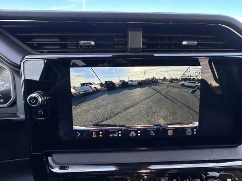 New 2026 GMC Sierra 2500 AT4 w/ AT4 Premium Plus Package AWD/4WD image 23