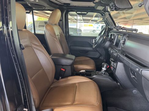 Used 2021 Jeep Wrangler Unlimited Rubicon image 36