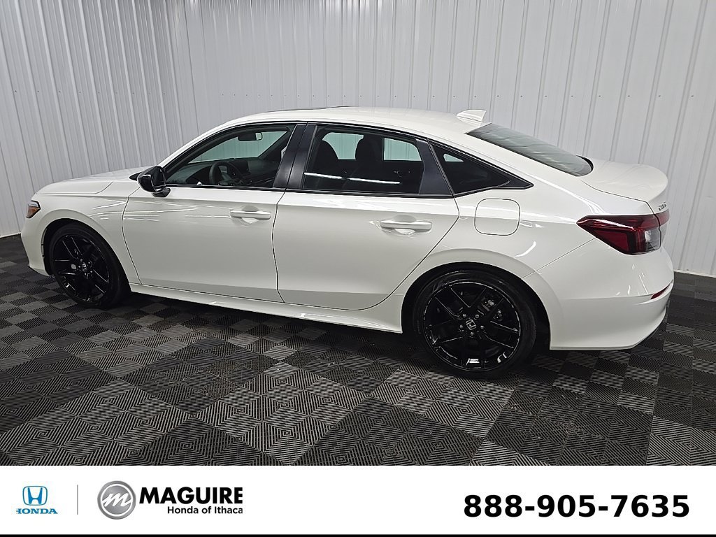 Used 2025 Honda Civic Sport image 4