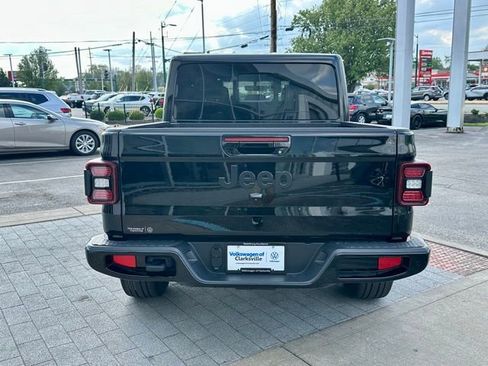 Used 2023 Jeep Gladiator Overland AWD/4WD image 6