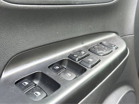 Used 2019 Hyundai Kona SEL image 15