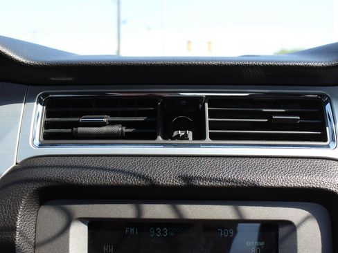 Used 2010 Ford Mustang GT RWD image 87