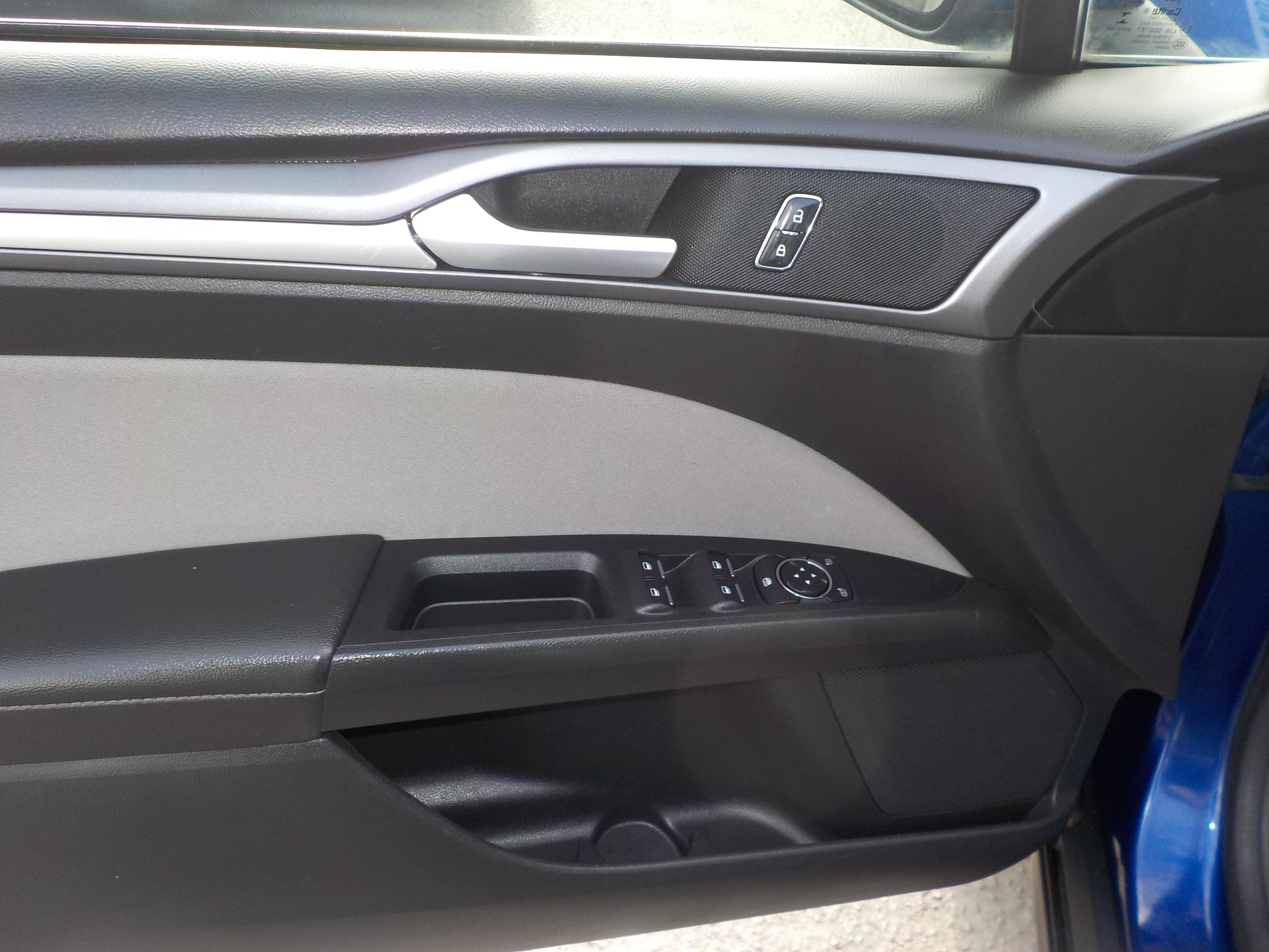 Used 2016 Ford Fusion S FWD image 15