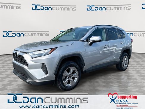 Used 2023 Toyota RAV4 XLE image 1
