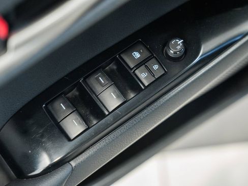 Used 2025 Toyota Camry LE FWD image 36