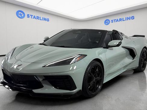 Used 2024 Chevrolet Corvette Stingray Convertible w/ Z51 Performance Package RWD image 16