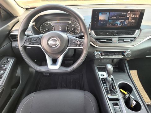 Used 2025 Nissan Altima 2.5 SV w/ SV Special Edition Package AWD/4WD image 19