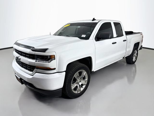 Used 2019 Chevrolet Silverado 1500 Custom w/ Custom Convenience Package AWD/4WD image 3