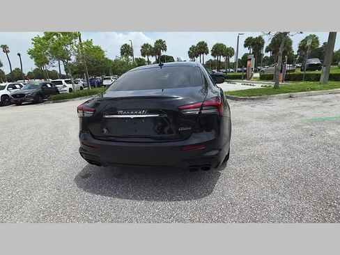 Used 2023 Maserati Ghibli Modena RWD image 42
