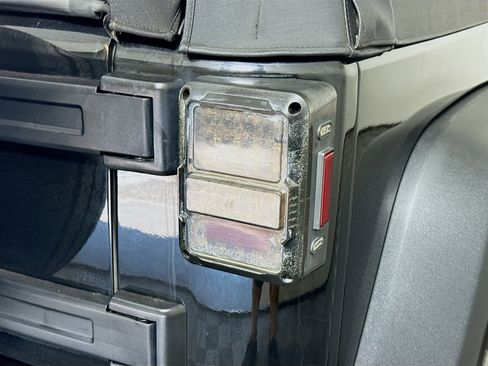 Used 2017 Jeep Wrangler Unlimited Sport w/ Quick Order Package 24S image 32