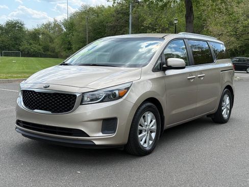 Used 2016 Kia Sedona LX FWD image 1