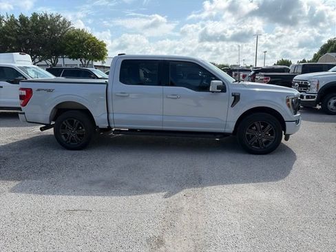 Used 2021 Ford F150 Lariat w/ Equipment Group 502A High AWD/4WD image 4