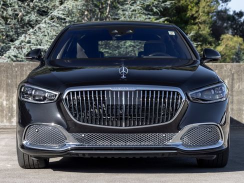 Used 2024 Mercedes-Benz Maybach S 680 4MATIC image 8