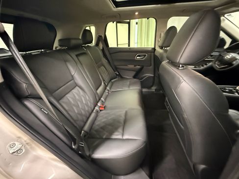 Used 2026 Nissan Rogue Platinum w/ Platinum Premium Package AWD/4WD image 21