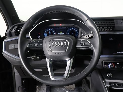 Used 2022 Audi Q3 2.0T Premium w/ Convenience Package image 35