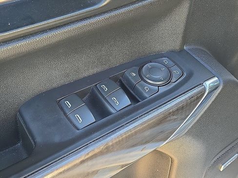 Used 2021 Chevrolet Silverado 1500 LTZ w/ LTZ Convenience Package II AWD/4WD image 22