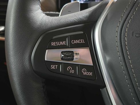 Used 2026 BMW X5 xDrive50e image 33