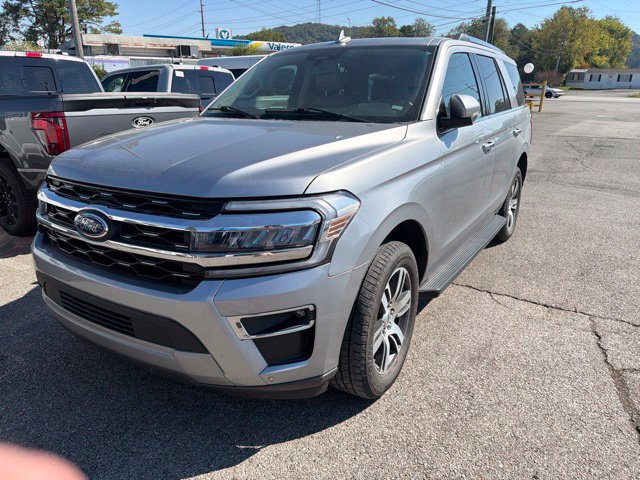 Used 2024 Ford Expedition Limited RWD image 9