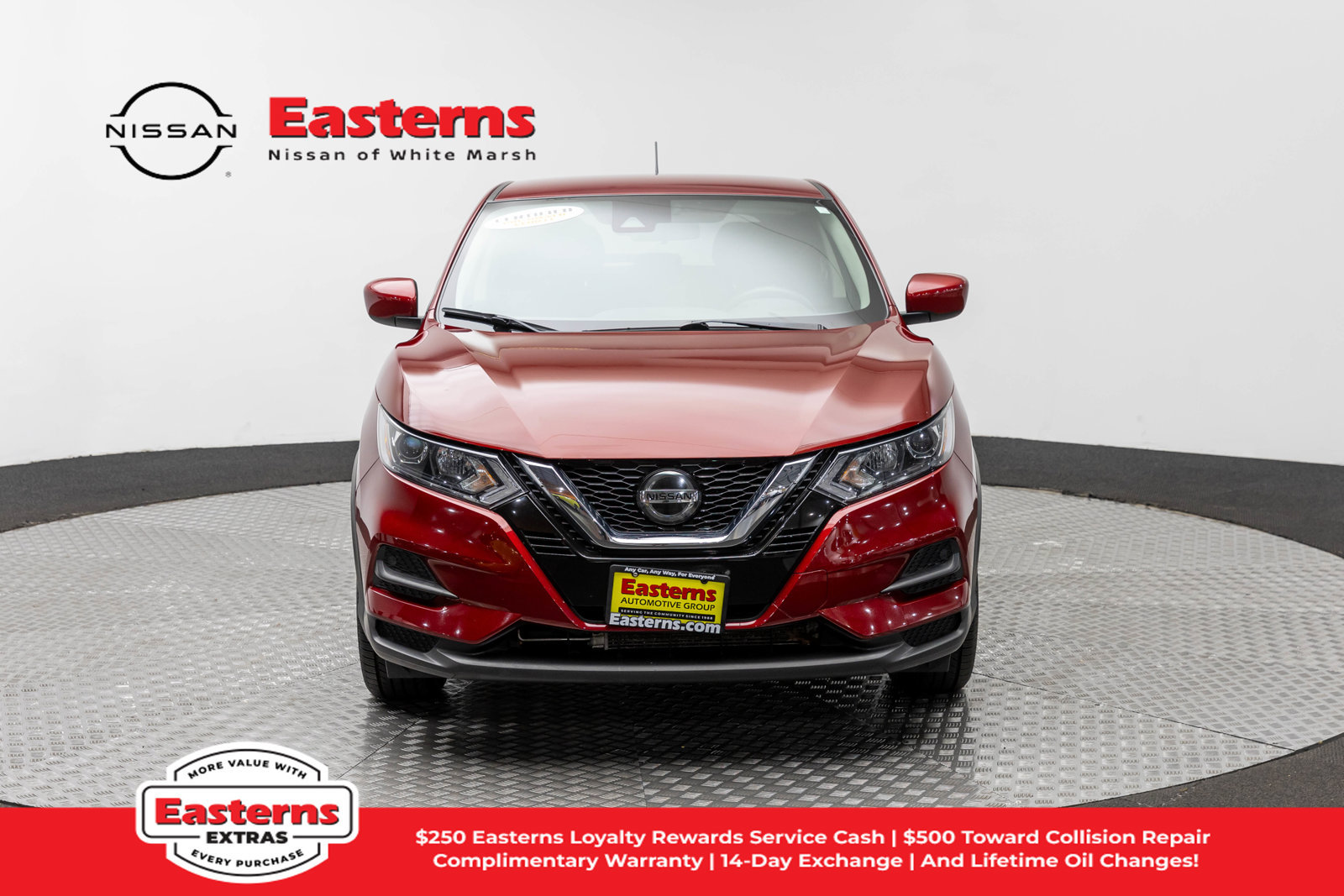 Used 2020 Nissan Rogue Sport S w/ Appearance Package FWD image 2