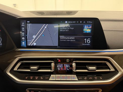 Used 2022 BMW X5 xDrive45e w/ M Sport Package image 27