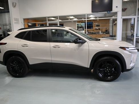 New 2026 Chevrolet Trax ACTIV w/ Driver Confidence Package FWD image 4